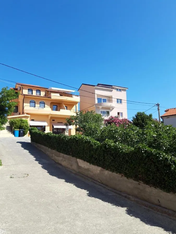 Apartments Damir 2838 Lopar