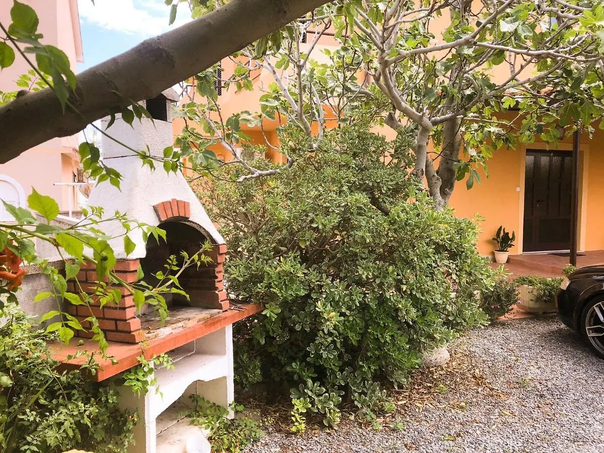 Apartments Damir 2838 Lopar