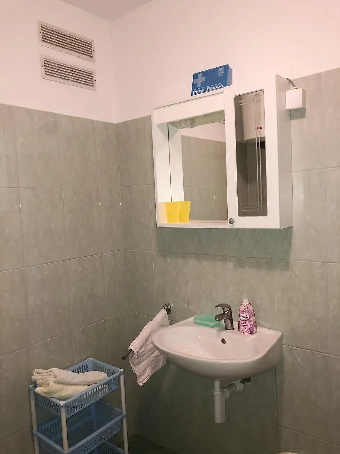 Apartments Damir 2838 Lopar 0*,  Croatia
