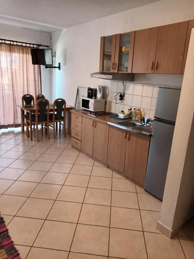 Apartments Damir 2838 Lopar Croatia