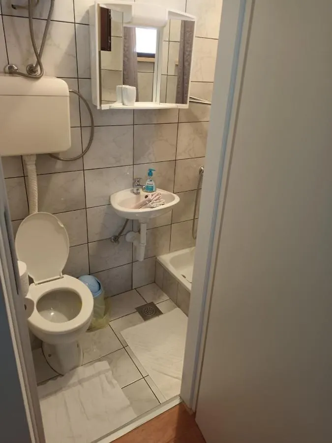 Apartments Damir 2838 Lopar