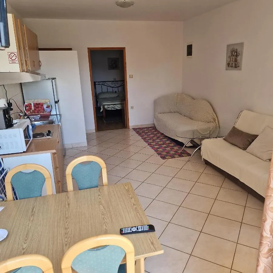 Apartments Damir 2838 Lopar 0*,  Croatia