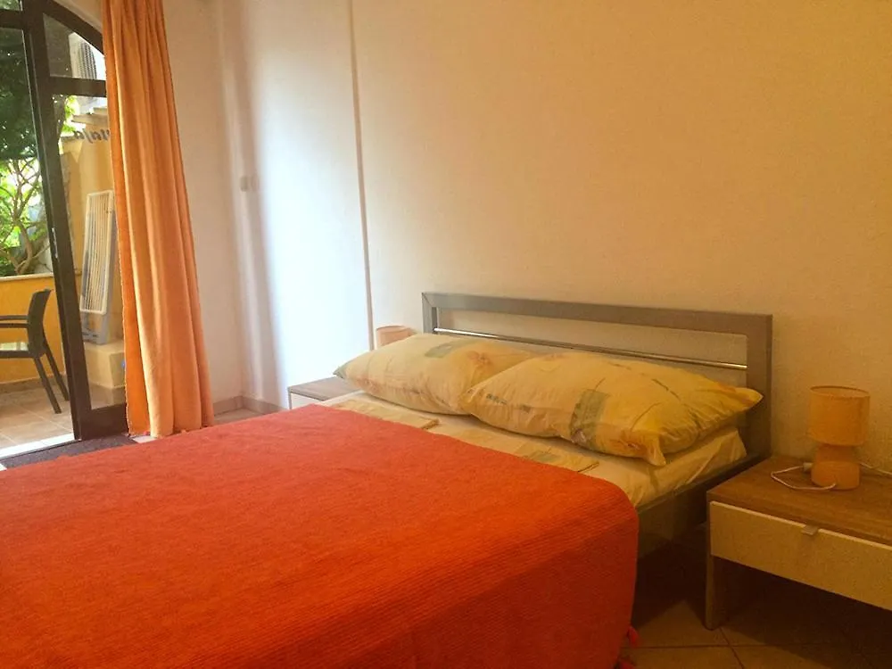Apartments Damir 2838 Lopar Croatia